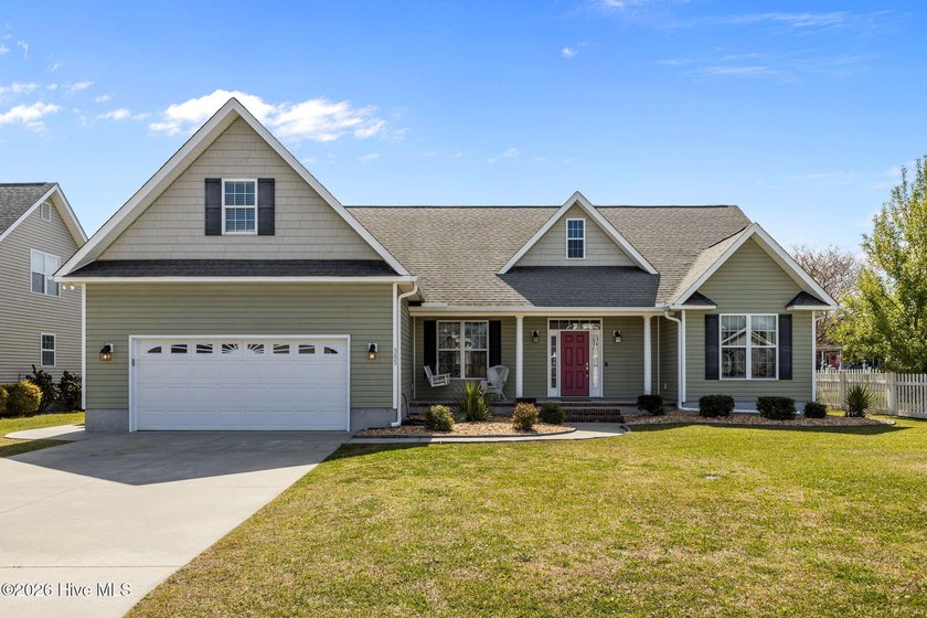 Welcome home to this delightful three-bedroom, three-bathroom - Beach Home for sale in Morehead City, North Carolina on Beachhouse.com
