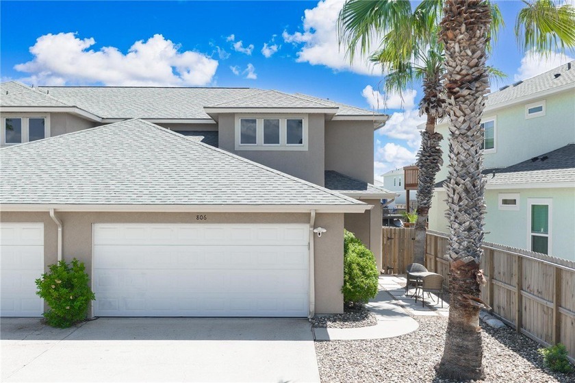 This beautiful furnished 3/2.5/2 townhome has so many upgrades - Beach Townhome/Townhouse for sale in Corpus Christi, Texas on Beachhouse.com