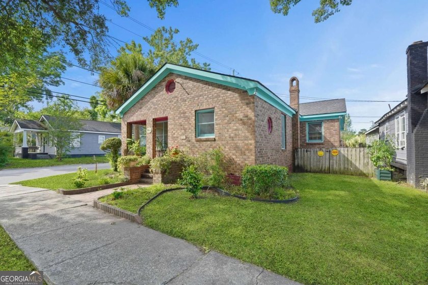 Charming one story brick ranch on a corner lot with a fenced - Beach Home for sale in Savannah, Georgia on Beachhouse.com