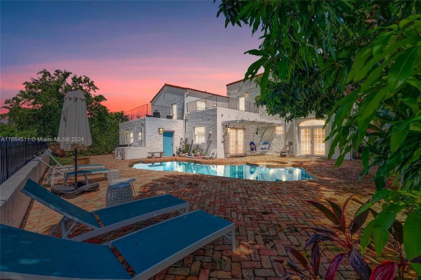 RARELY AVAILABLE! Ready to indulge in your Tuscan Italian Villa - Beach Home for sale in Miami Beach, Florida on Beachhouse.com