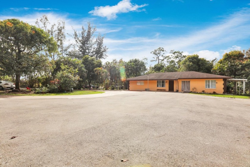 You will be pleasantly surprised by the timeless beauty and - Beach Home for sale in West Palm Beach, Florida on Beachhouse.com