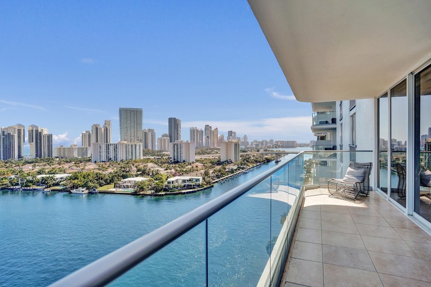 Welcome to elevated living at Turnberry Isle North. This - Beach Condo for sale in Aventura, Florida on Beachhouse.com