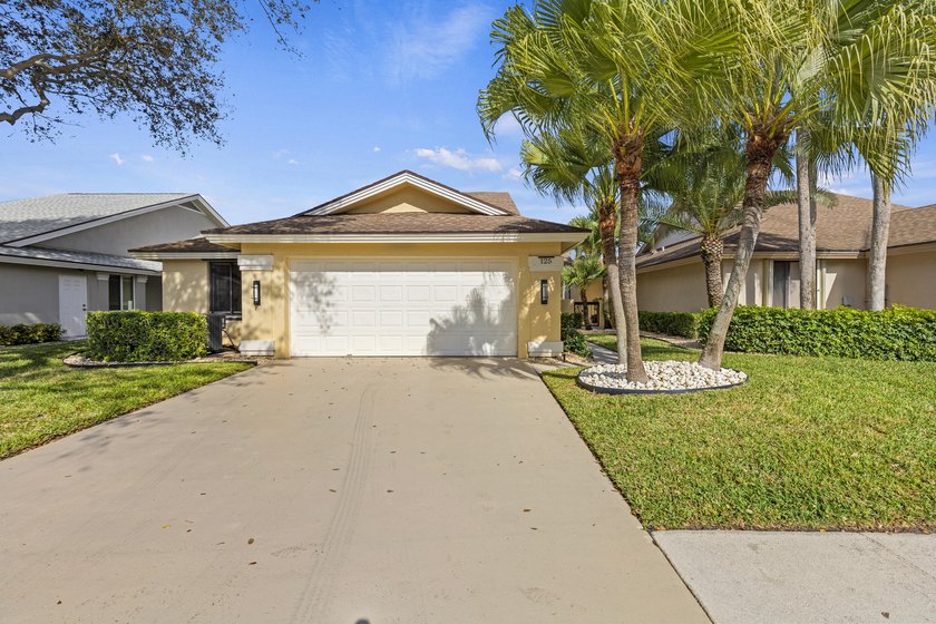 This beautifully located 3-bedroom, 2-bath single-family home in - Beach Home for sale in Jupiter, Florida on Beachhouse.com