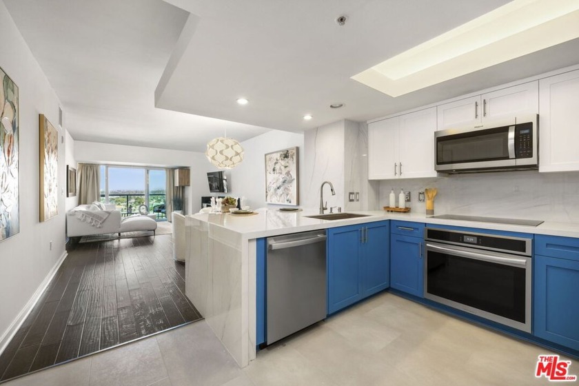 Calling all Investors.... Luxury. Investment opportunity - Beach Condo for sale in Marina Del Rey, California on Beachhouse.com