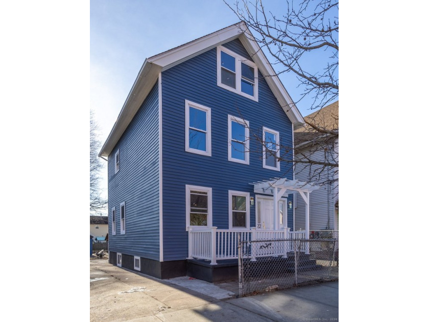 This fully remodeled move in ready 3 bedroom home is a - Beach Home for sale in New Haven, Connecticut on Beachhouse.com