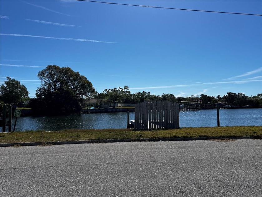 Rare opportunity to own a waterfront lot in one of St - Beach Lot for sale in St. Petersburg, Florida on Beachhouse.com