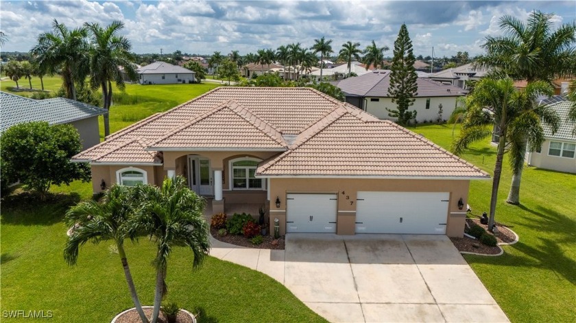 MOTIVATED SELLERS!! Discover this meticulously maintained custom - Beach Home for sale in Punta Gorda, Florida on Beachhouse.com