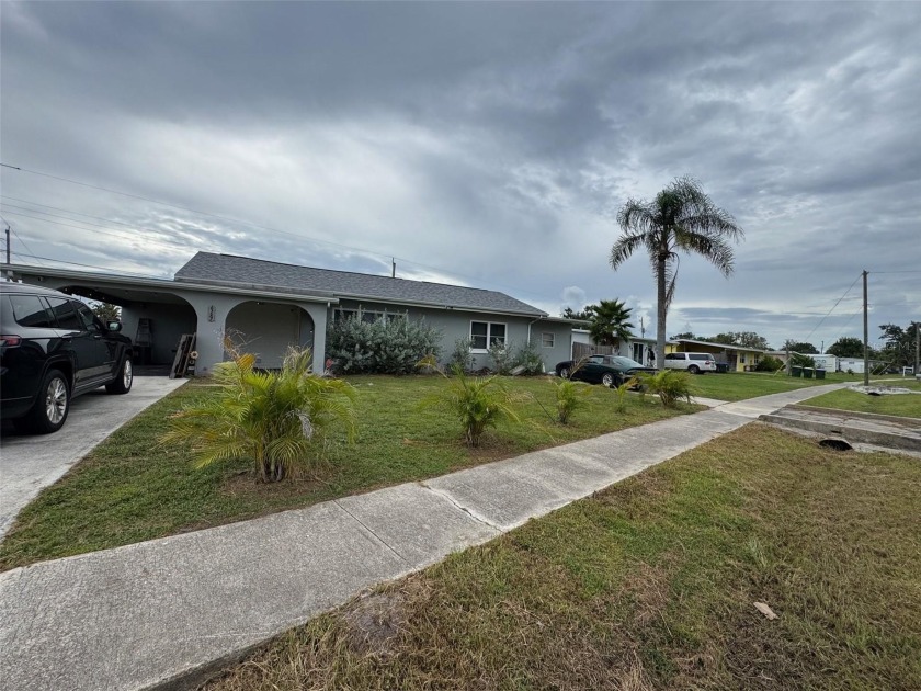 This charming 2-bedroom, 1-bath home offers a cozy and inviting - Beach Home for sale in North Port, Florida on Beachhouse.com
