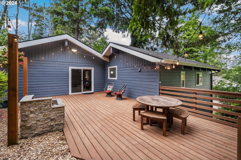 Charming beach cabin in Surfside community.  Wonderful getaway - Beach Home for sale in Ocean Park, Washington on Beachhouse.com