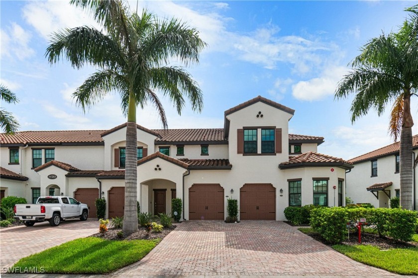 Welcome to your new home! This stunning coach home will capture - Beach Condo for sale in Fort Myers, Florida on Beachhouse.com