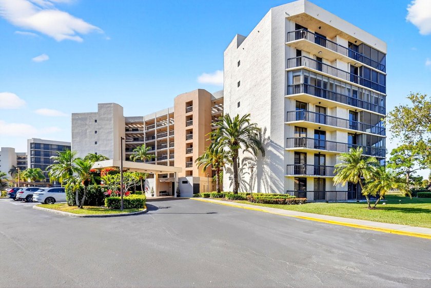 Fantastic location, ultra private, with million-dollar views - Beach Condo for sale in Lake Worth, Florida on Beachhouse.com