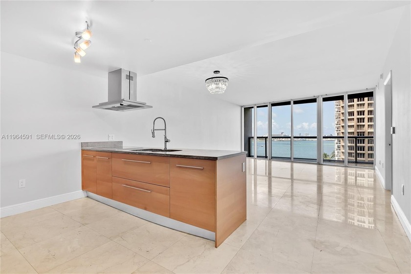 465 Brickell Ave 917 - Beach Condo for sale in Miami, Florida on Beachhouse.com