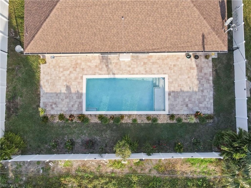 *** NO FLOOD ZONE*** Buyer Financing Fell Through*** Turnkey - Beach Townhome/Townhouse for sale in Cape Coral, Florida on Beachhouse.com