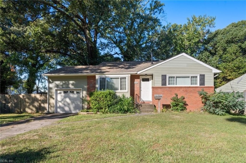 Welcome to this delightful 4-bedroom split-level home in the - Beach Home for sale in Virginia Beach, Virginia on Beachhouse.com