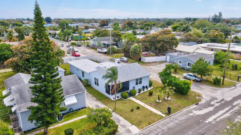 PRICED UNDER APPRAISED VALUE**   Instant equity - Beach Home for sale in Lake Worth Beach, Florida on Beachhouse.com