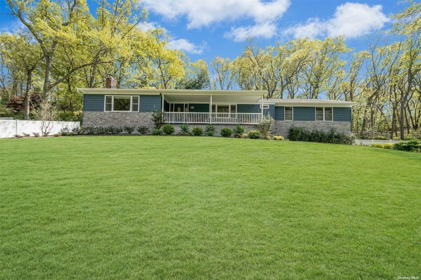 Just Bring Your Toothbrush! Beautifully Updated and Spacious - Beach Home for sale in East Setauket, New York on Beachhouse.com