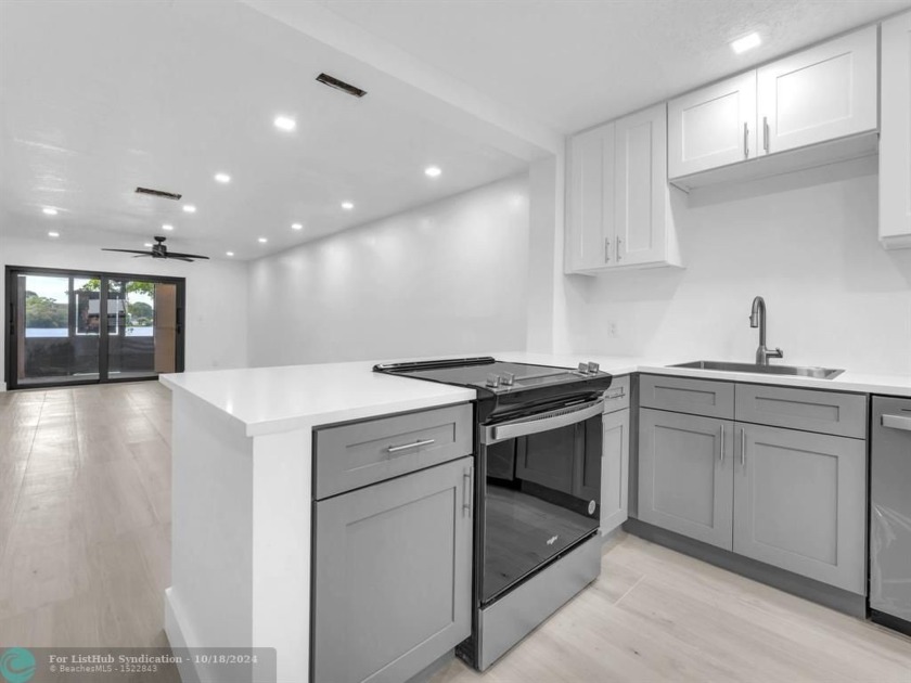 This beautifully remodeled townhouse is filled with brand-new - Beach Condo for sale in Pembroke Pines, Florida on Beachhouse.com