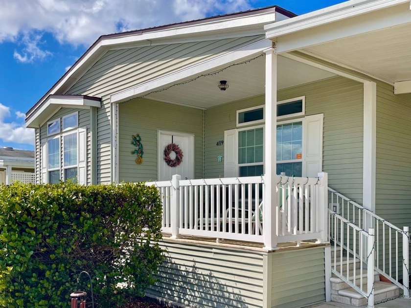 LIVE WHERE EVERY DAY FEELS LIKE A VACATION! Beautifully - Beach Home for sale in Ellenton, Florida on Beachhouse.com