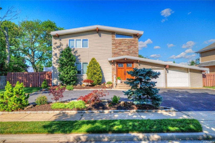 Introducing this beautiful home on Ocean Avenue, this 5 Bedroom - Beach Home for sale in Oceanside, New York on Beachhouse.com