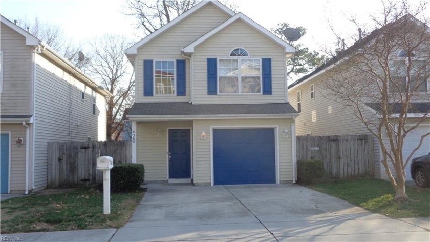 Enjoy the beach life in this very nice 2-Story 3BR 2.5 Bth home - Beach Home for sale in Virginia Beach, Virginia on Beachhouse.com