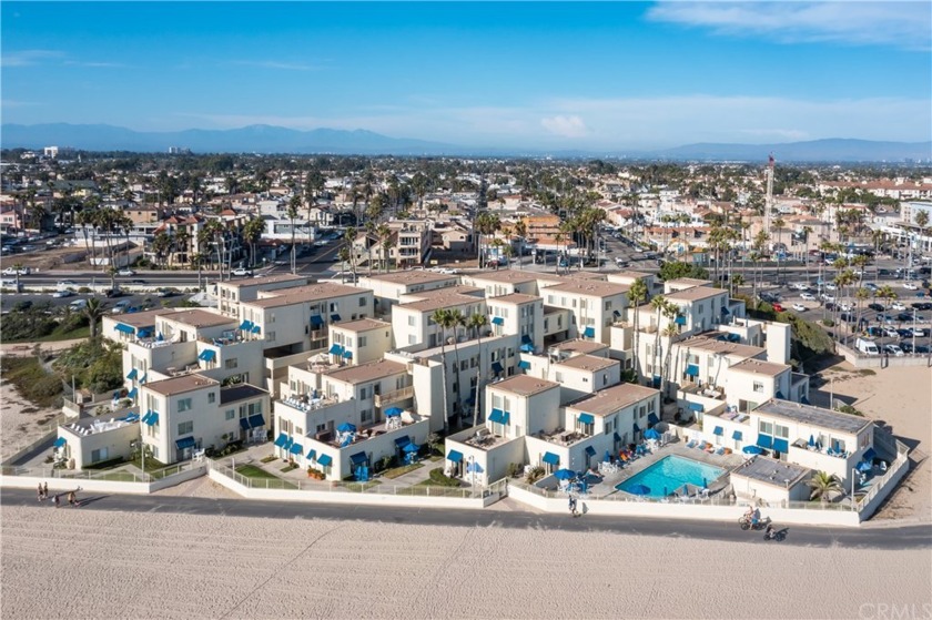 Opportunity of a lifetime to live RIGHT ON THE BEACH! With the - Beach Condo for sale in Huntington Beach, California on Beachhouse.com