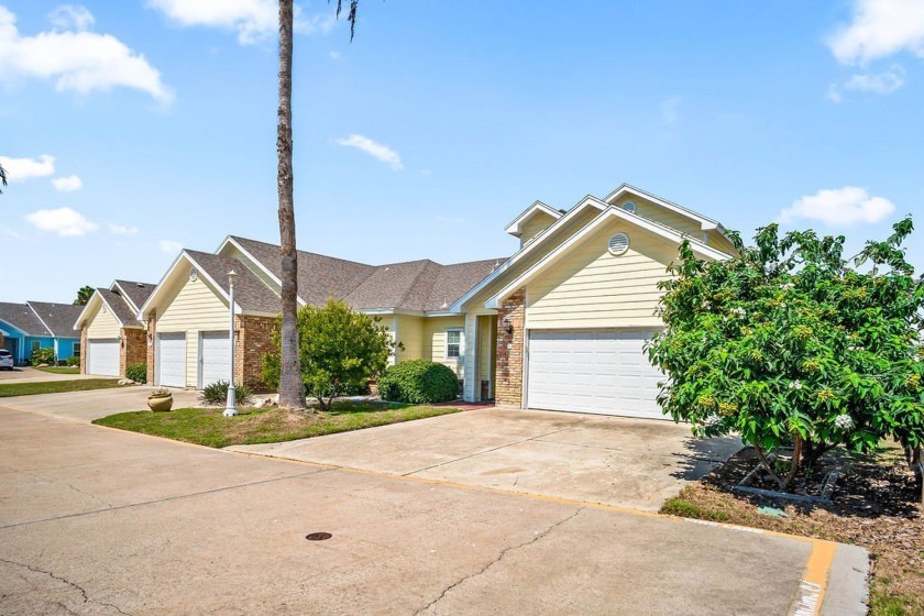 Looking for a long-term property without the hefty price tag? - Beach Townhome/Townhouse for sale in Port Aransas, Texas on Beachhouse.com