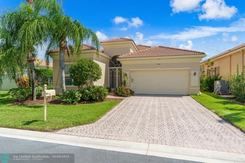 Welcome home! This is one of the most wonderful guard gated - Beach Home for sale in Delray Beach, Florida on Beachhouse.com