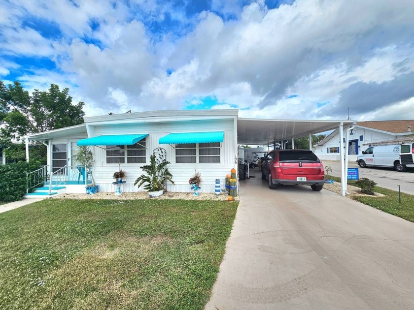 VACATION LIVING AT AN AFFORDABLE PRICE!!! This maintained - Beach Home for sale in North Fort Myers, Florida on Beachhouse.com