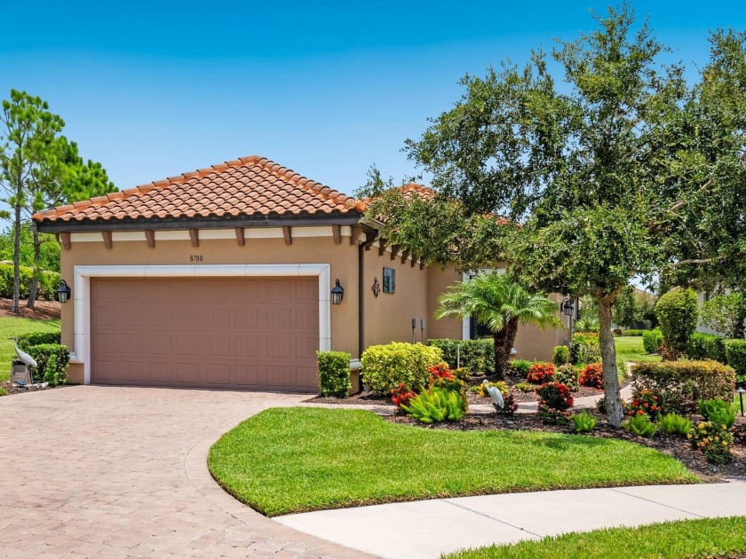 In the gated community of Cobblestone on Palmer Ranch in - Beach Home for sale in Sarasota, Florida on Beachhouse.com