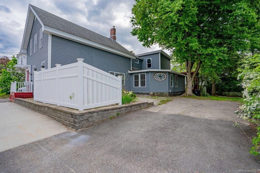 Rarely does a home this size come to market fully renovated and - Beach Home for sale in Biddeford, Maine on Beachhouse.com
