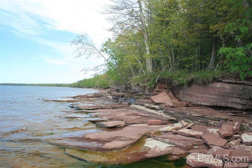 Gitche Gumee* at a great value. This parcel features 200 feet of - Beach Acreage for sale in Ontonagon, Michigan on Beachhouse.com