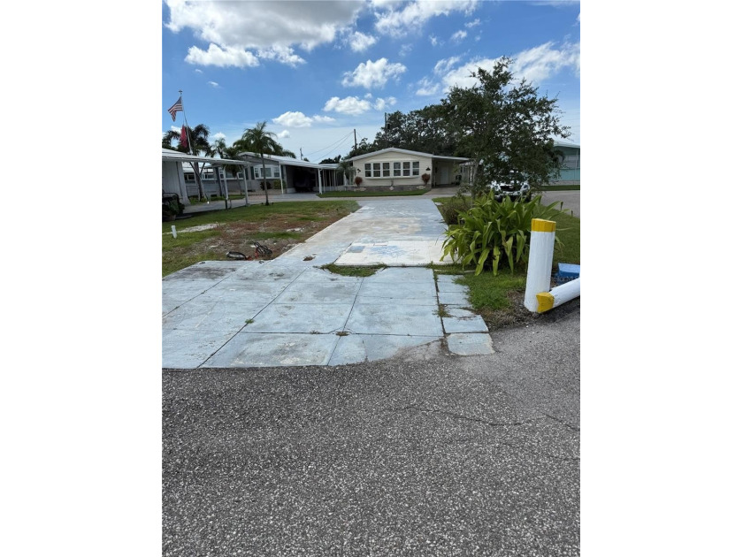 Share/Lot available in Sought-After Jet Park - Ready for Your - Beach Lot for sale in Palmetto, Florida on Beachhouse.com