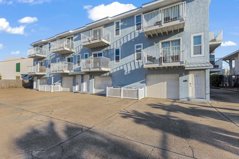 **UNDER APPRAISED VALUE for QUICK SALE** ***BOATERS & - Beach Condo for sale in Destin, Florida on Beachhouse.com