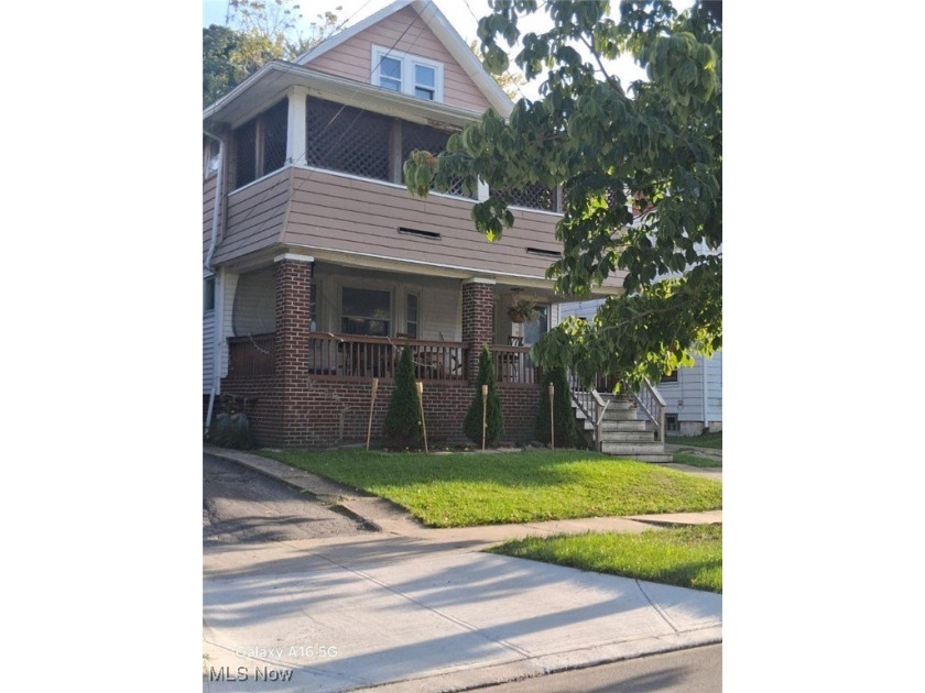 Classic 5x5 duplex conveniently located within minutes of - Beach Home for sale in Cleveland, Ohio on Beachhouse.com