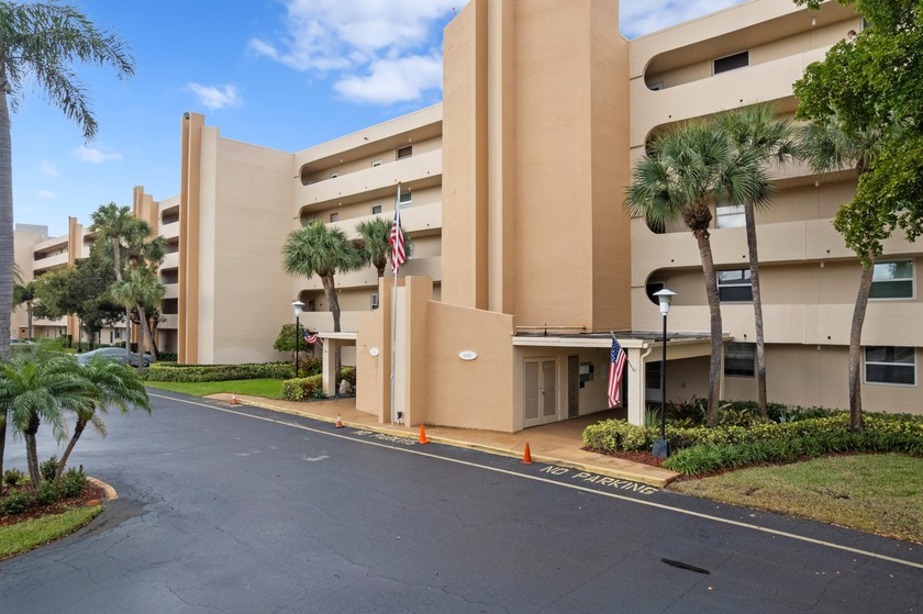 Welcome to this beautifully maintained, move-in-ready residence - Beach Condo for sale in Boca Raton, Florida on Beachhouse.com