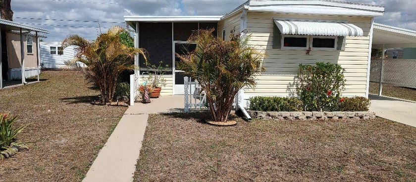 THIS FABULOUS HOME IS OFFERING 3 BEDROOMS, AND 1 AND A HALF - Beach Home for sale in North Fort Myers, Florida on Beachhouse.com