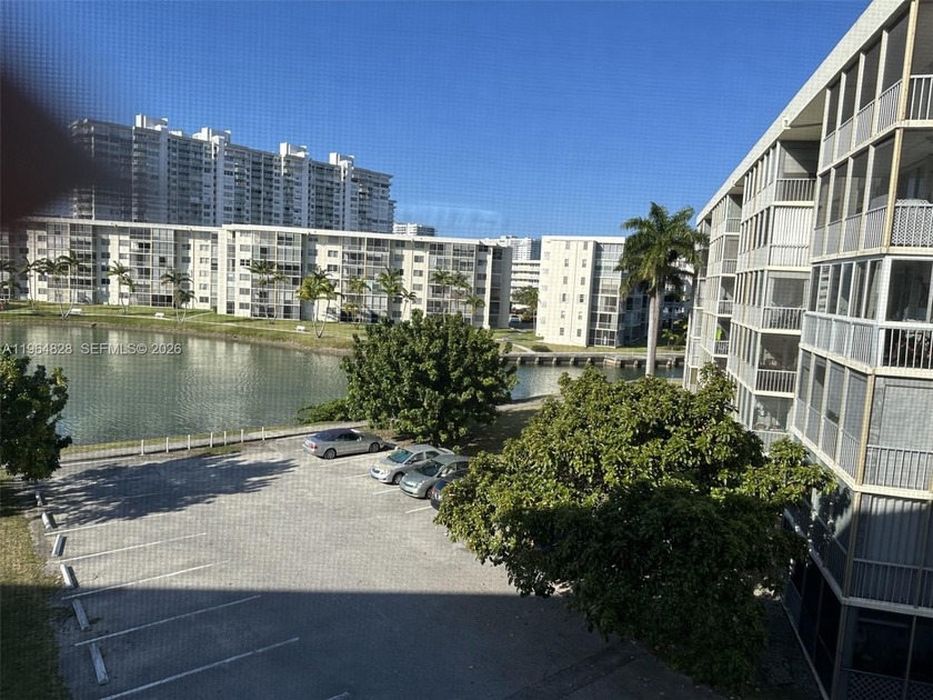 PANORAMIC WATER VIEWS FROM EVERY ROOM.
HEART OF AVENTURA - Beach Condo for sale in Aventura, Florida on Beachhouse.com