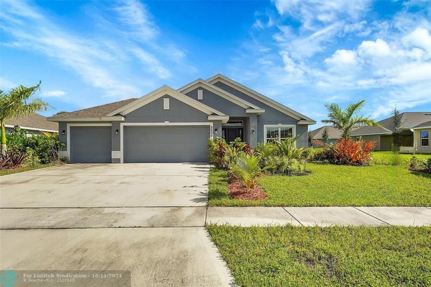 PRICE IMPROVEMENT!Welcome to the beautiful Waterstone community - Beach Home for sale in Fort Pierce, Florida on Beachhouse.com