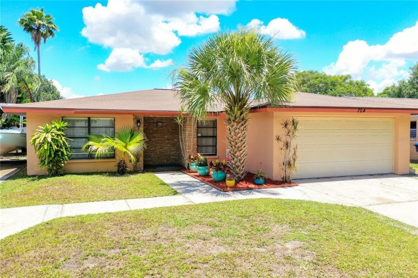 Enjoy Florida living at its best. This newly renovated home will - Beach Home for sale in Largo, Florida on Beachhouse.com