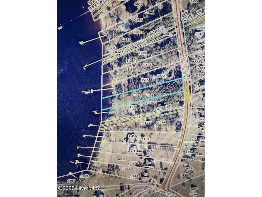 Waterfront lot on the Beautiful White oak River. Just a short - Beach Lot for sale in Swansboro, North Carolina on Beachhouse.com