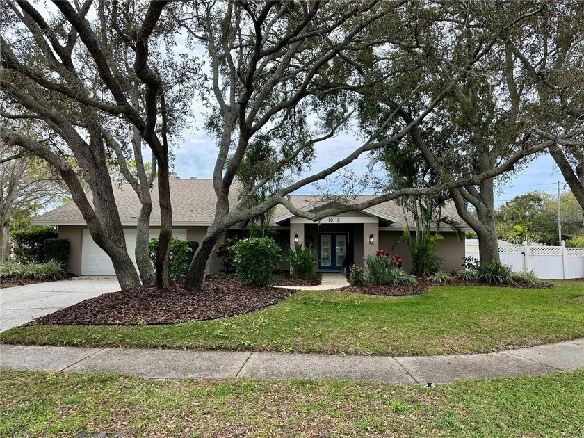 PRICE IMPROVEMENT! This amazing, oversized lot & Home can be - Beach Home for sale in Seminole, Florida on Beachhouse.com
