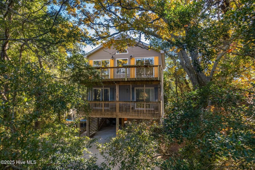 ALL NEW INTERIOR PAINT! BEAUTIFUL HOME!! Welcome to the Tree - Beach Home for sale in Kill Devil Hills, North Carolina on Beachhouse.com