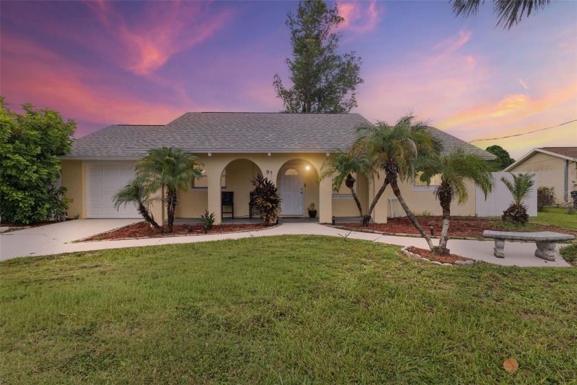 Welcome to your home!  This 2 Bedroom 2 Bath home backs up to a - Beach Home for sale in Venice, Florida on Beachhouse.com