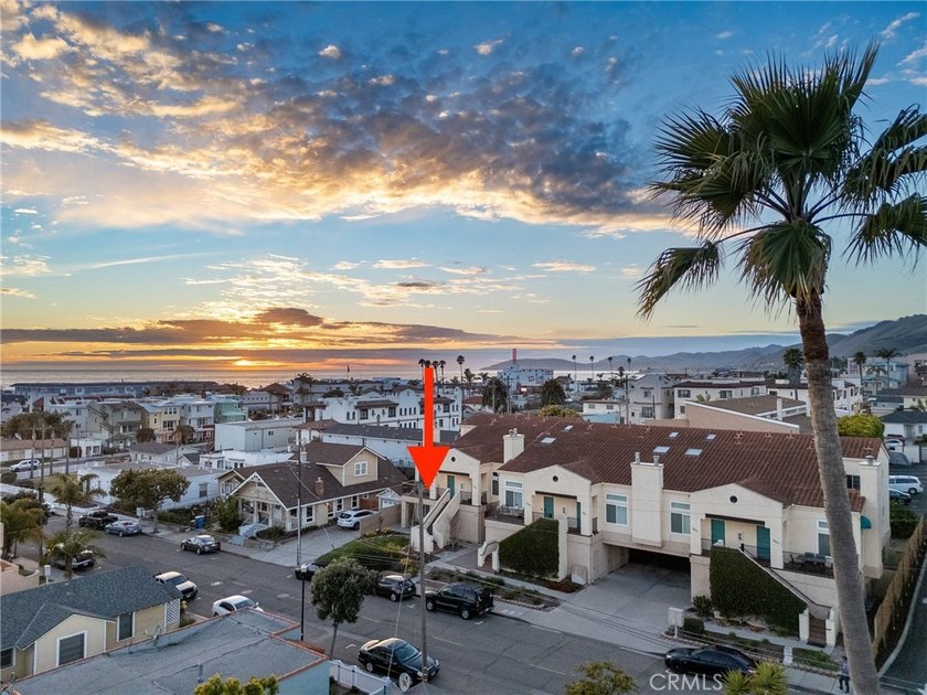 Single Level Living In the Heart of Downtown Pismo Beach!! This - Beach Condo for sale in Pismo Beach, California on Beachhouse.com