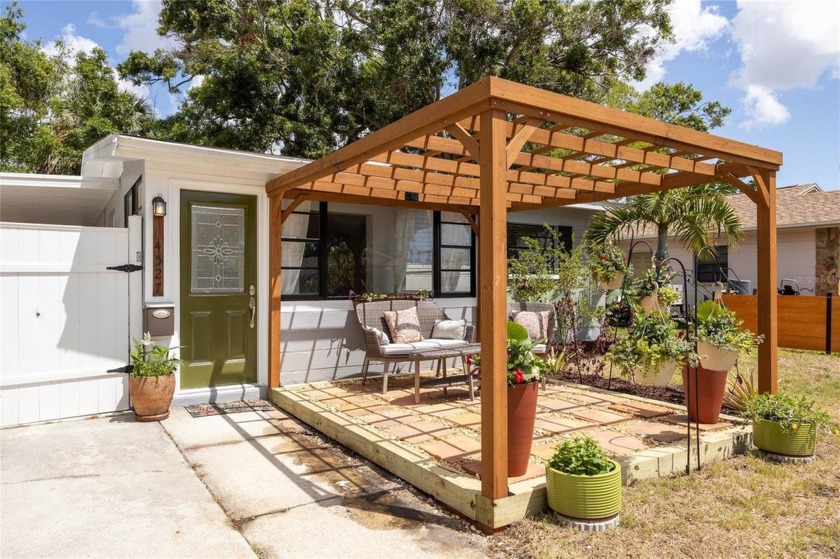 *Seller Offering Flexible Options: Lease-Purchase or Interest - Beach Home for sale in St. Petersburg, Florida on Beachhouse.com