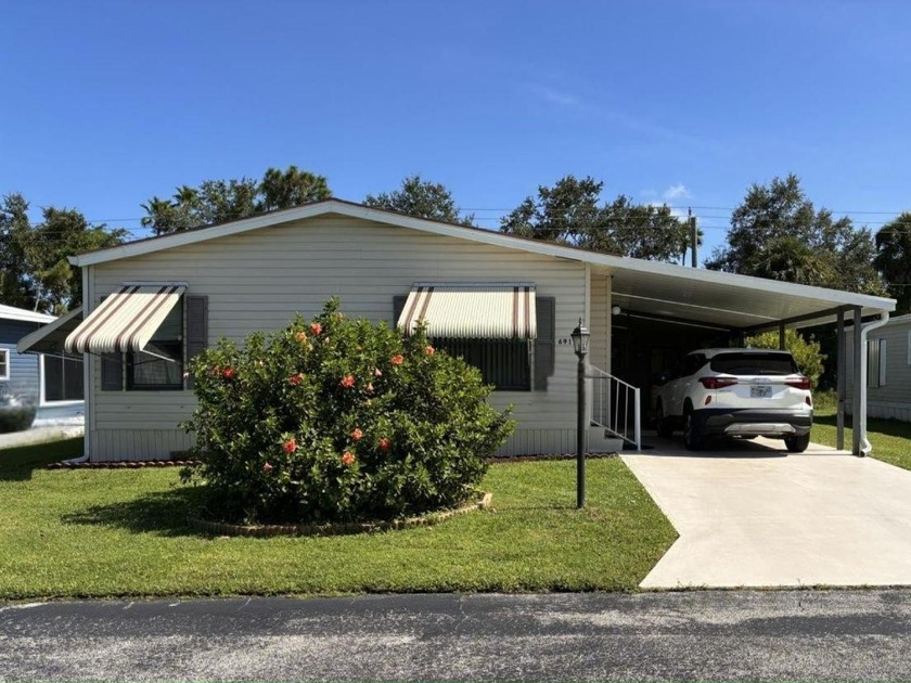 This spacious home features a versatile split layout with 2 - Beach Home for sale in Stuart, Florida on Beachhouse.com