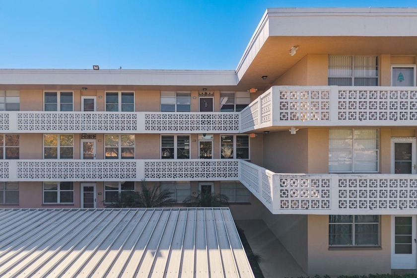 Under contract-accepting backup offers. Welcome to this bright - Beach Condo for sale in St. Petersburg, Florida on Beachhouse.com