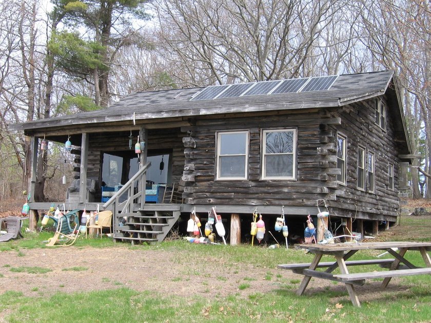 Island Cottage getaway in Casco Bay. This solar powered - Beach Home for sale in Cumberland, Maine on Beachhouse.com