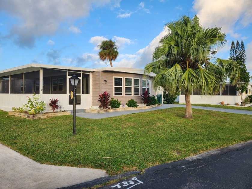 Call listing agent for all showings: Two bedroom two bath with - Beach Home for sale in Boynton Beach, Florida on Beachhouse.com