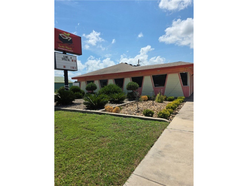 Prime Restaurant Location - Aransas Pass, Texas Business is - Beach Commercial for sale in Aransas Pass, Texas on Beachhouse.com